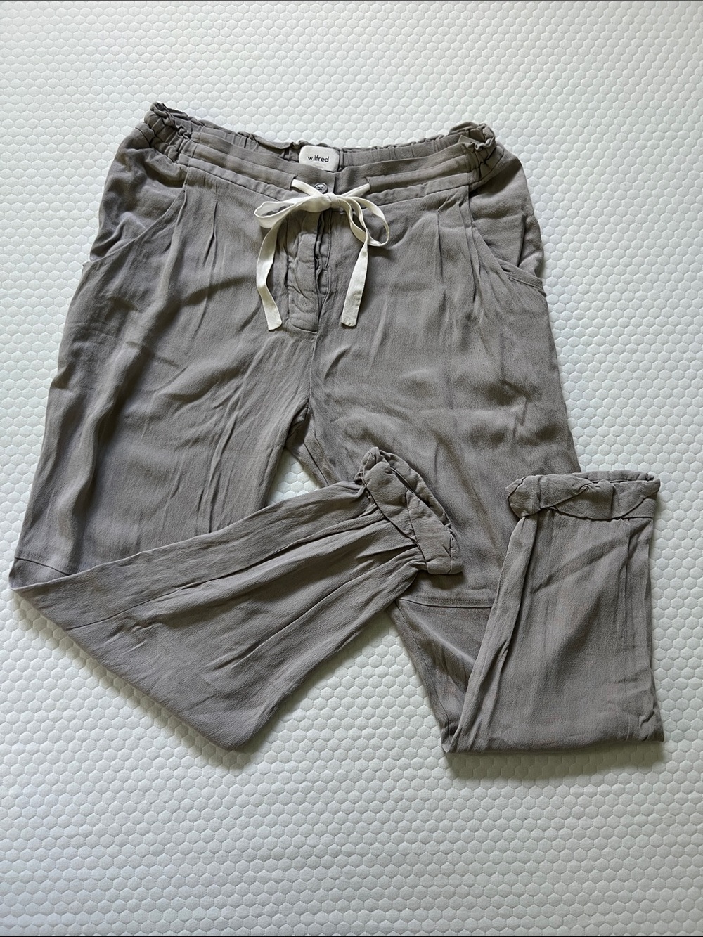 Wilfred Light Gray Casual Drawstring Joggers